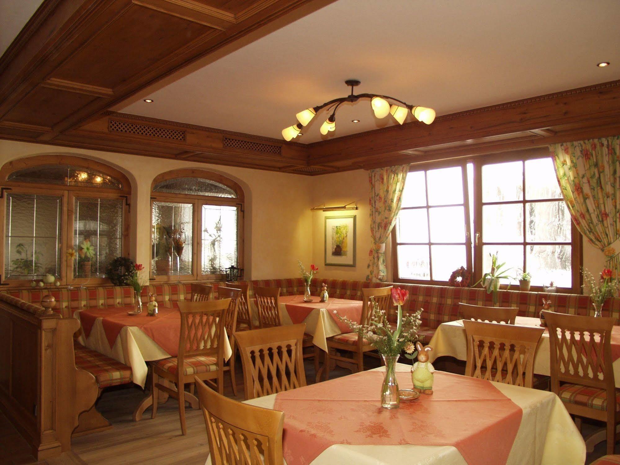 Landgasthof Goldene Rose Grub am Forst 외부 사진